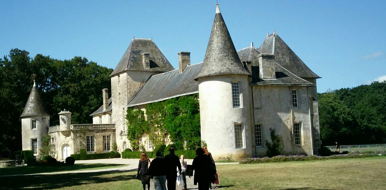 Arrivée au château de Ruat au Teich